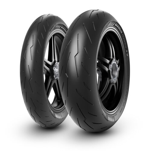 Pirelli Diablo ROSSO IV : 120/70ZR17+240/45ZR17 - Image 2