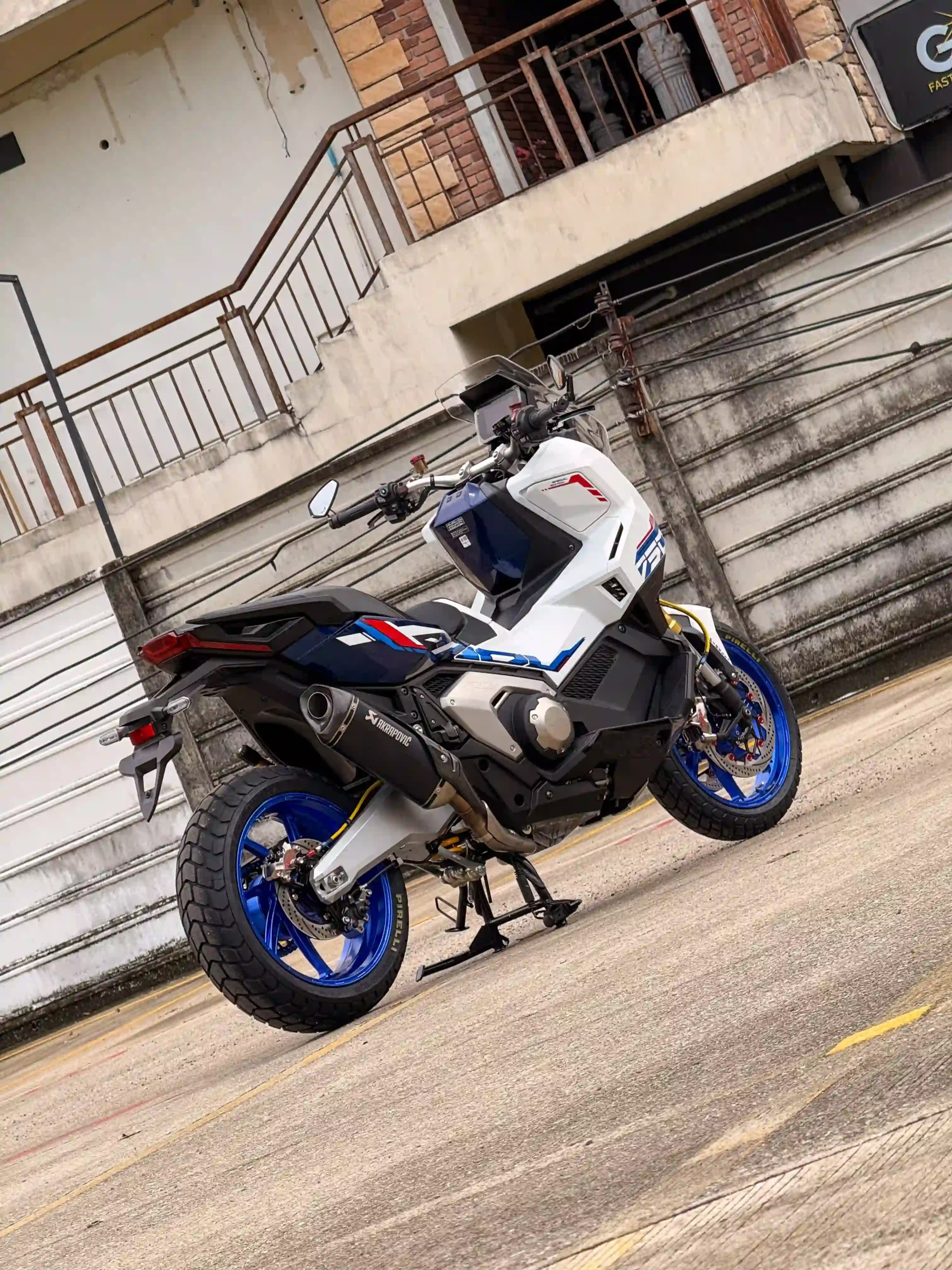 X-ADV 750 - 2