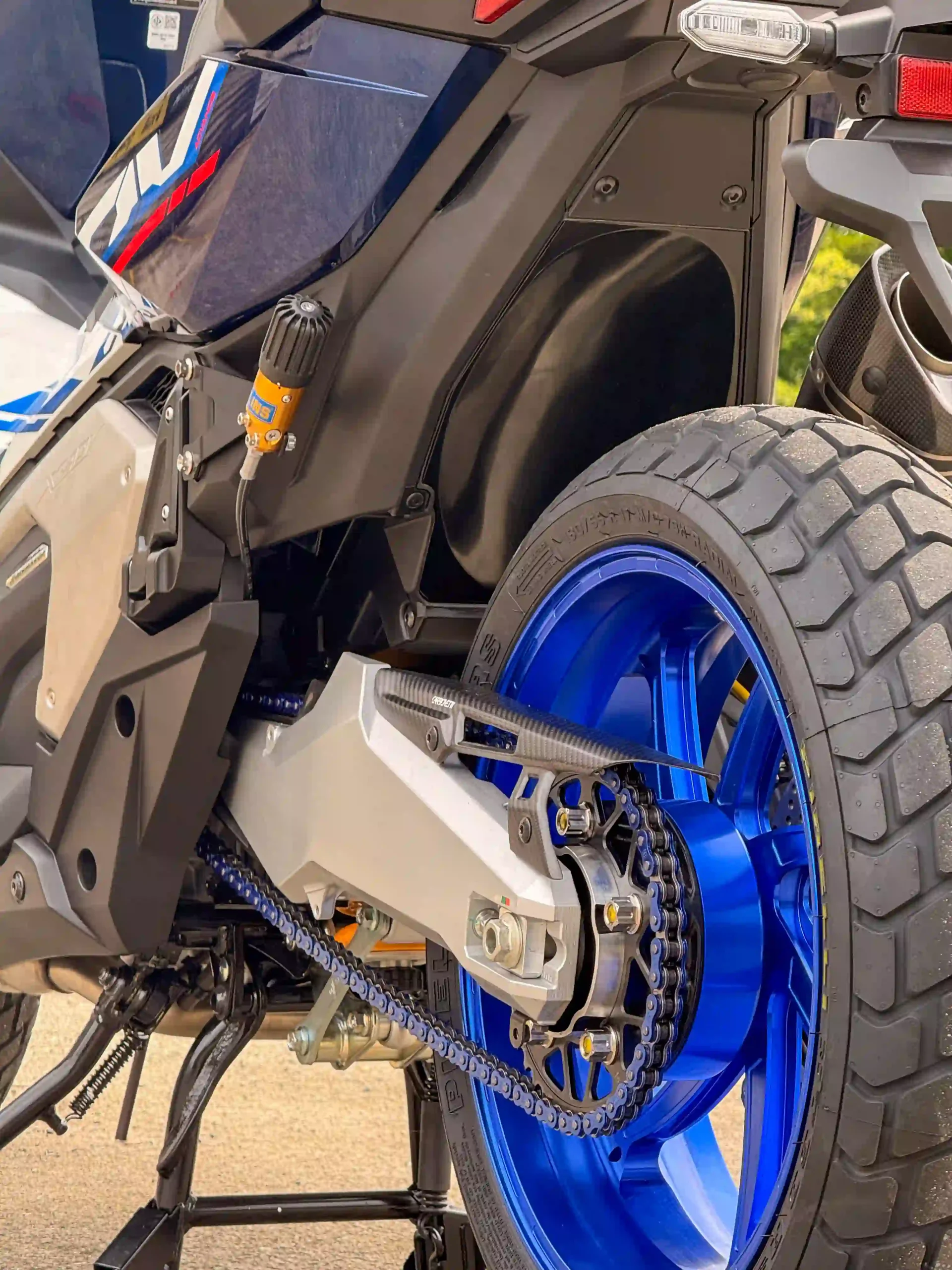X-ADV 750 - 10