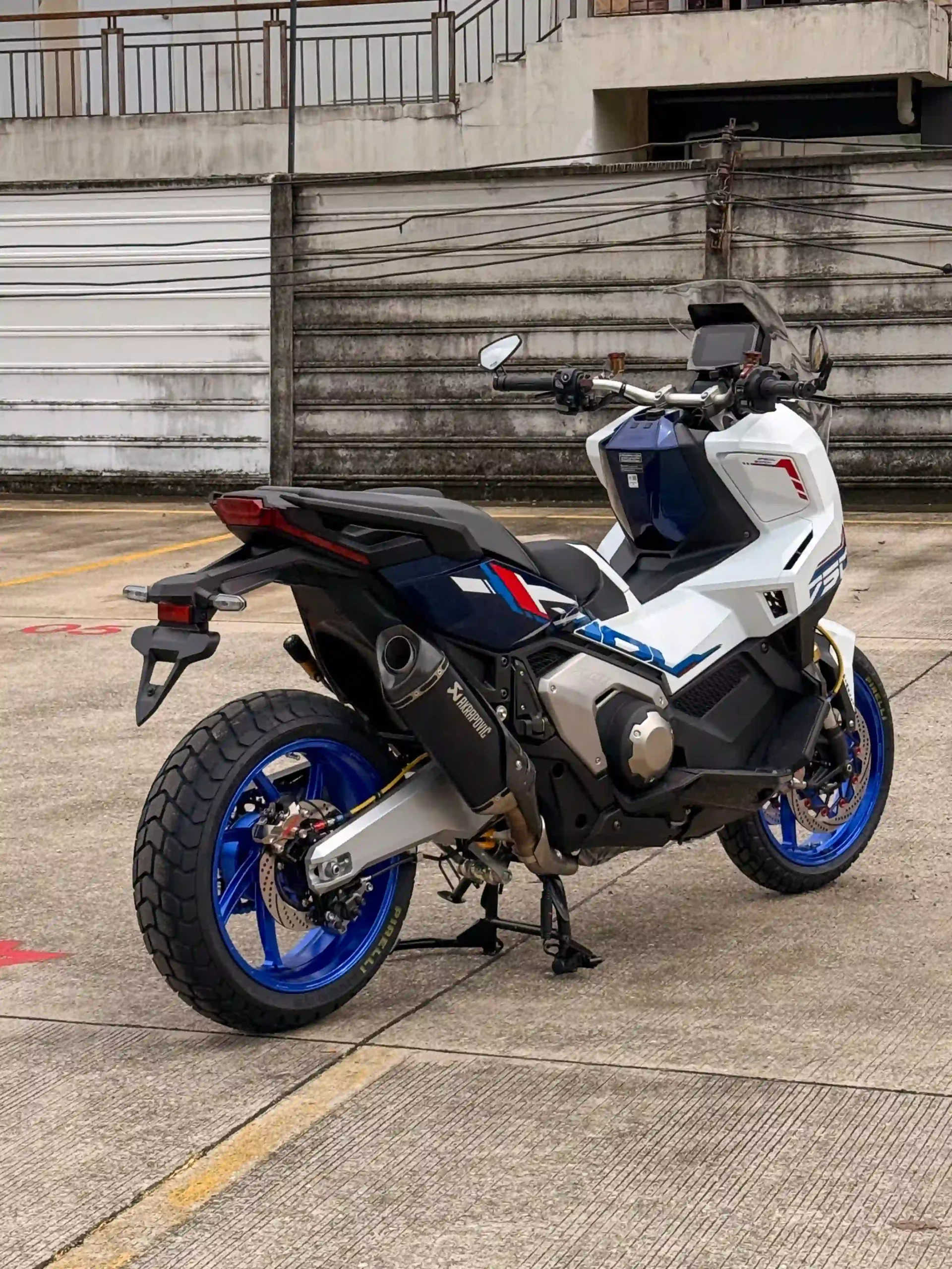 X-ADV 750 - 15