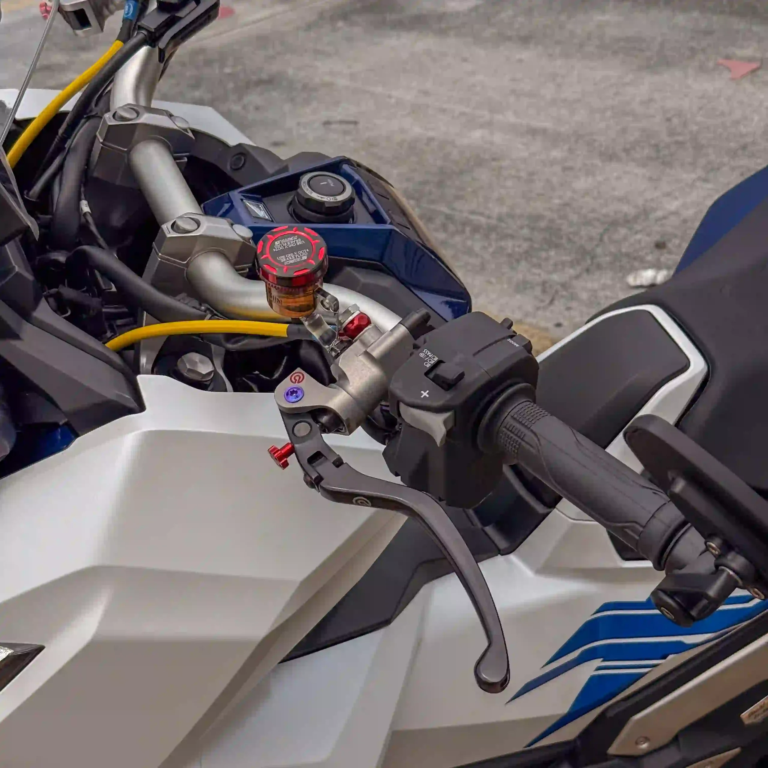 X-ADV 750 - 23